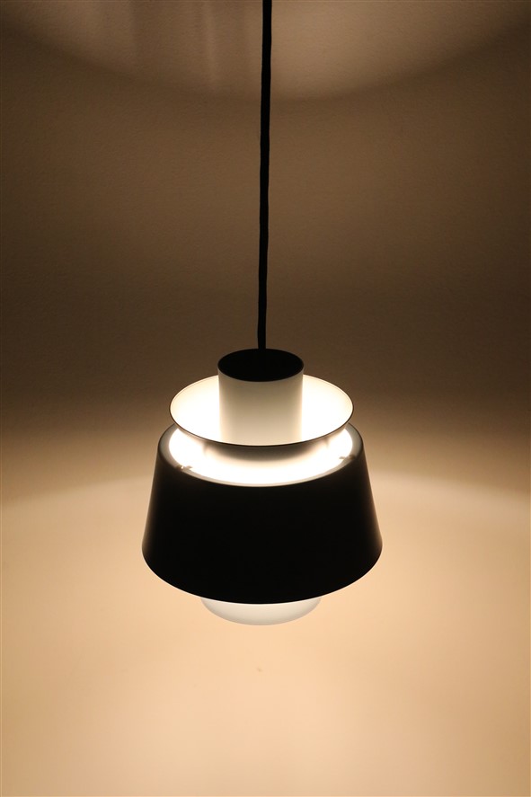 Mid Nordisk Solar Compagni / Jørn Utzon “Tivoli-Pendel” pendant lamp Vintage Galore