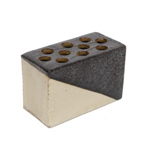 Sculptural, handcrafted Erling & Karin Heerwagen ceramic vase / 1972 / Danish Mid-Century Modern Design